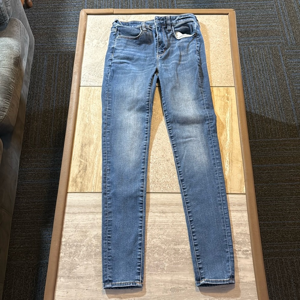 AE size 6 extra long hi rise jeggings